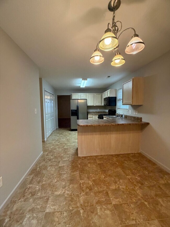 Foto del edificio - Knoxville, 3 bedroom Craftsman off Lovell Road