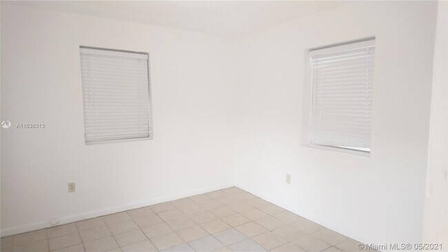 Foto del edificio - 3206 SW 23rd Terrace