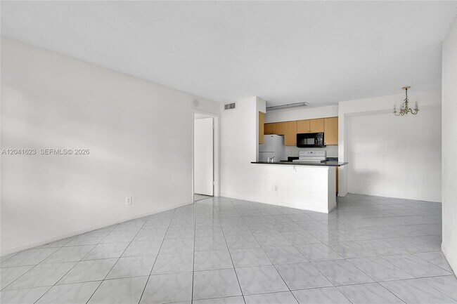 Building Photo - 755 NW 104th Ave