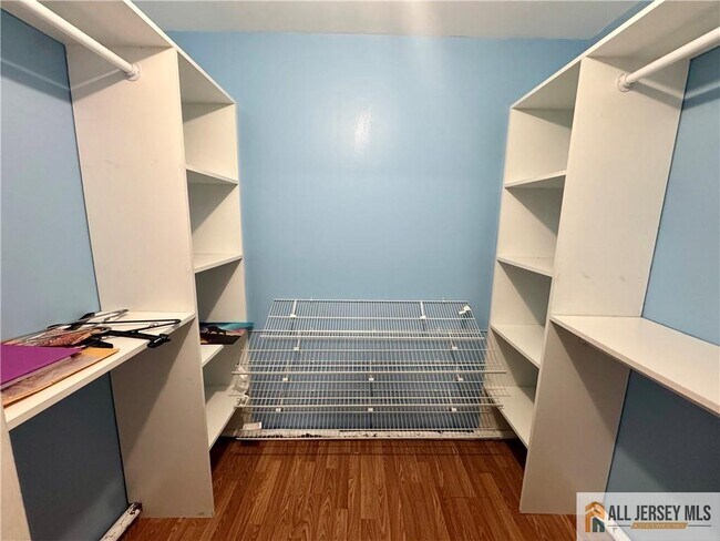 Foto del edificio - 39 Hillcrest Ave