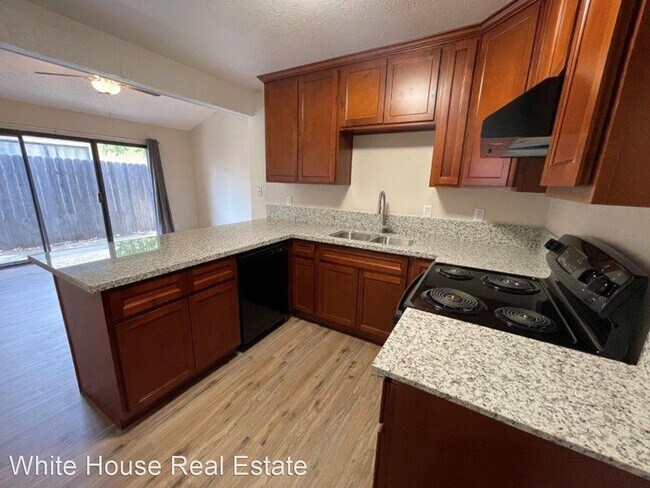 Foto del edificio - 2 br, 1 bath House - 4506 Zachary Way