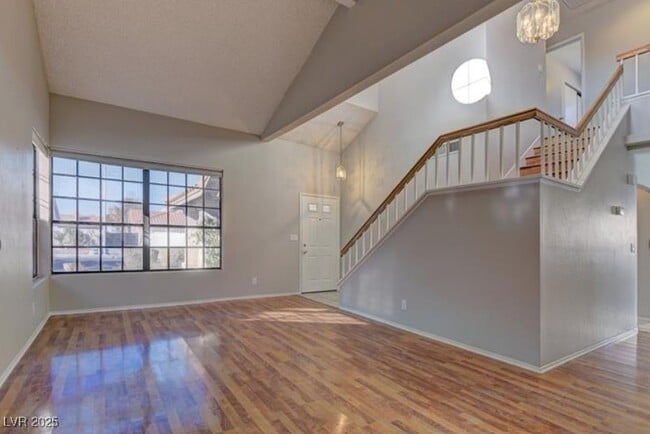 Foto del edificio - 356 Amalfi St