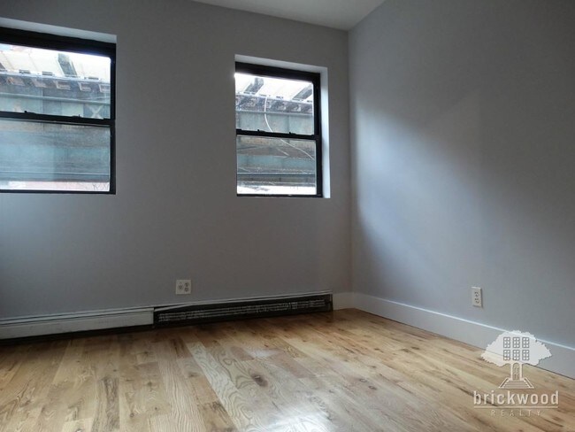Building Photo - 1075 Broadway