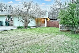 Building Photo - 108 Hughson Ct