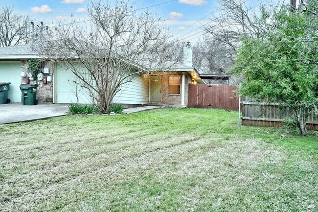 Building Photo - 108 Hughson Ct