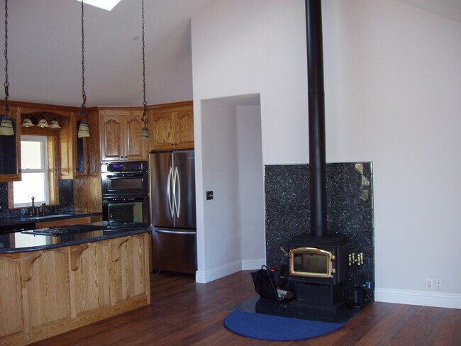 Kitchen/Living - 25704 Adams Rd