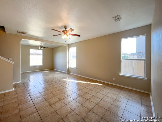 Building Photo - 103 Parula Place Court