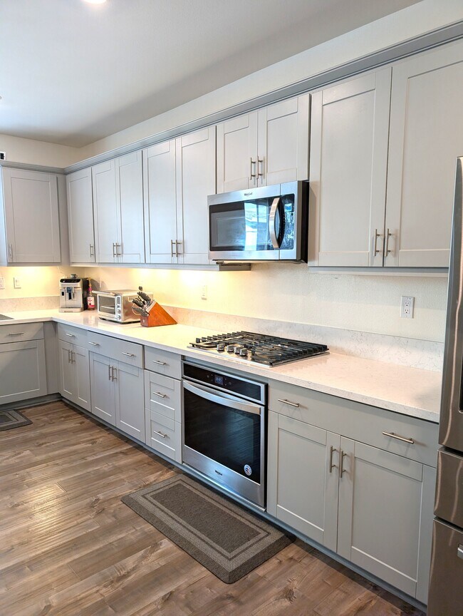 Building Photo - 17106 Zion Dr