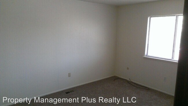 Foto del edificio - 5 br, 1.5 bath House - 1303 Doric Dr