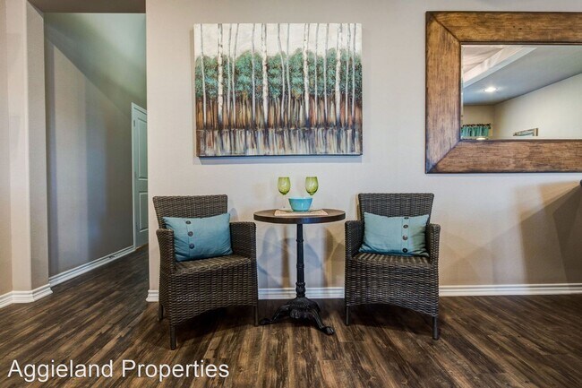 Foto del edificio - 3 br, 3.5 bath House - 3436 Summerway Dr