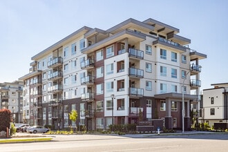 Building Photo - 1514 McCallum Rd