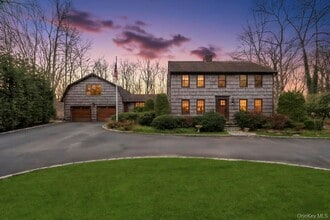 Building Photo - 807 Union Ave