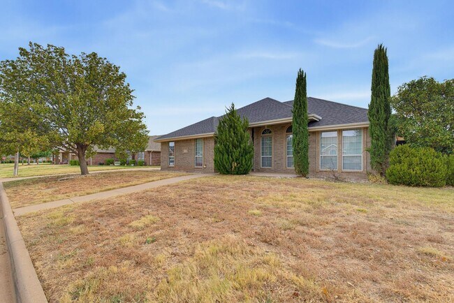 Building Photo - 7017 Springwater Ave