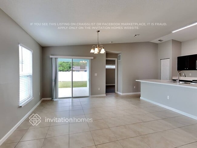 Foto del edificio - 886 SW Del Rio Blvd