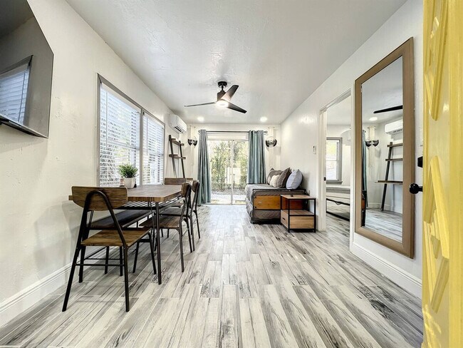 Foto del edificio - 2317 Homeland St