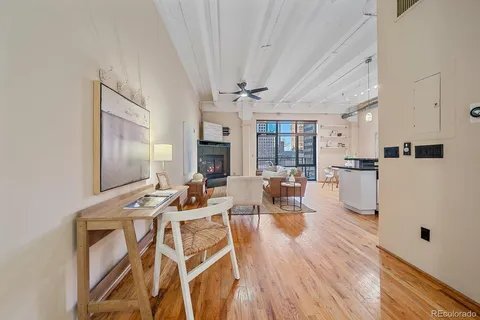 Foto del edificio - 1800 Lawrence St