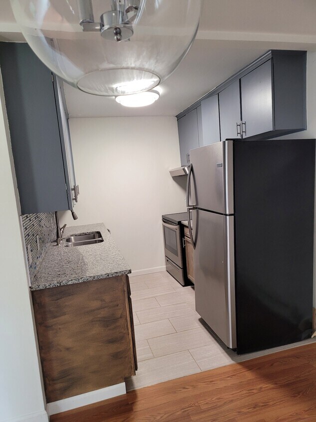 550 Harding Plz Unit A113, Nashville, TN 37211 Condo for Rent in
