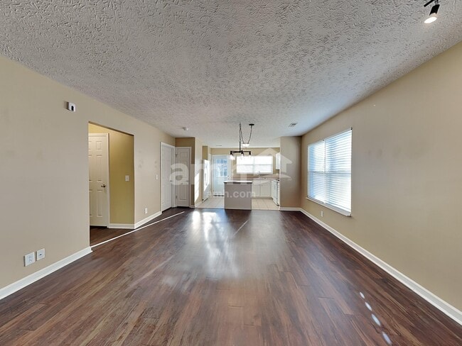 Building Photo - 1700 Stone Hollow Ct