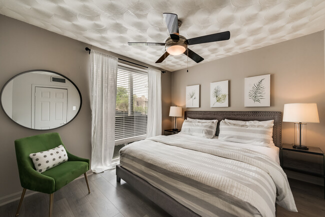 Foto del edificio - Ritzy Room Furnished & Unfurnished Residences