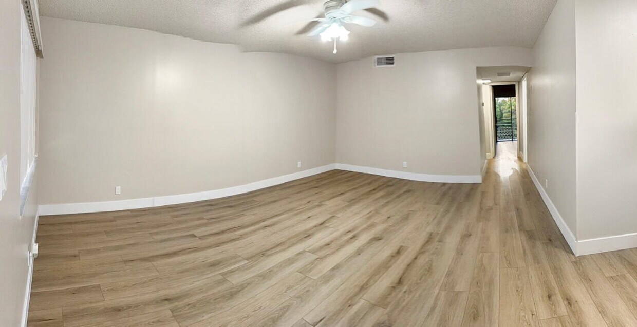 Foto principal - 2000 Springdale Blvd