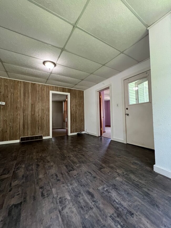 Building Photo - 824 Johnson St