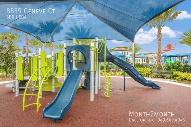 Building Photo - Spacious Townhouse with Private Pool
