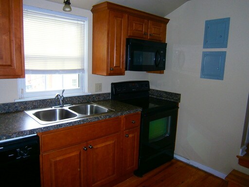 Building Photo - 12 S Rockburn St