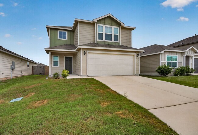 Foto del edificio - Spacious 4-Bed Home with Fenced Yard & Garage in San Antonio – 2,103 Sq Ft of Comfort!