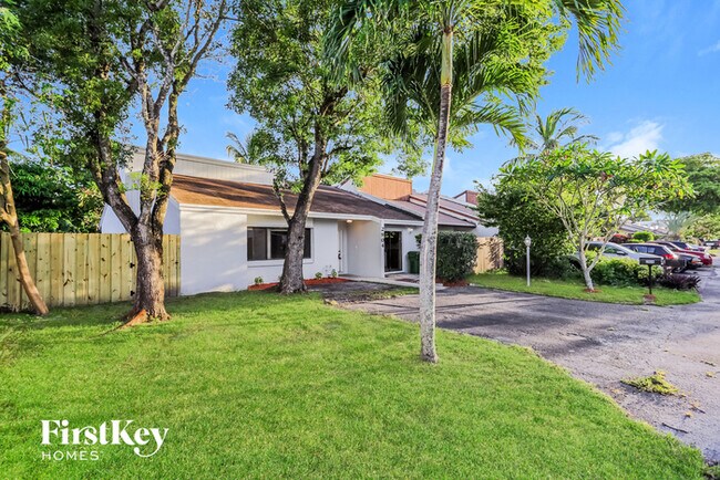 Foto del edificio - 2904 NW 67th Ct