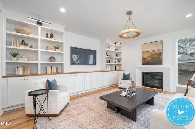 Building Photo - 1407 Sedgefield St