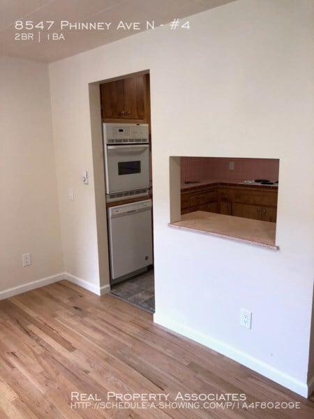 Building Photo - Apartment in Greenwood