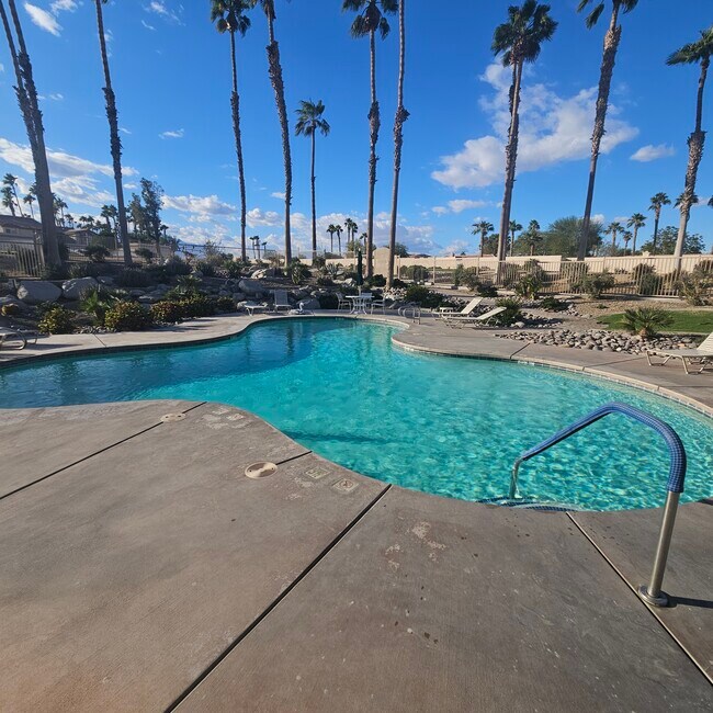 Building Photo - 78429 Terra Cotta Ct