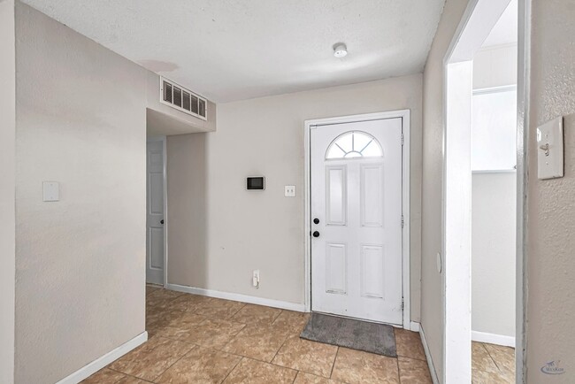 Foto del edificio - 3822 Walnut Ave