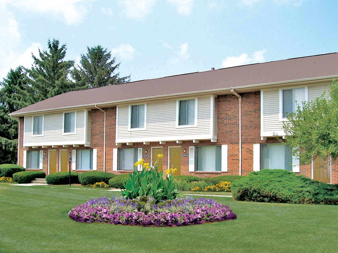 Primary Photo - Chelsea Townhomes