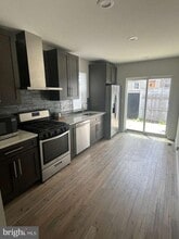 Building Photo - 2028 E Firth St