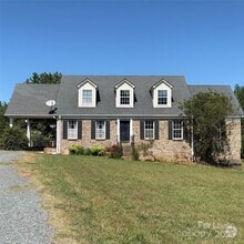Building Photo - 7200 Strawberry Ln