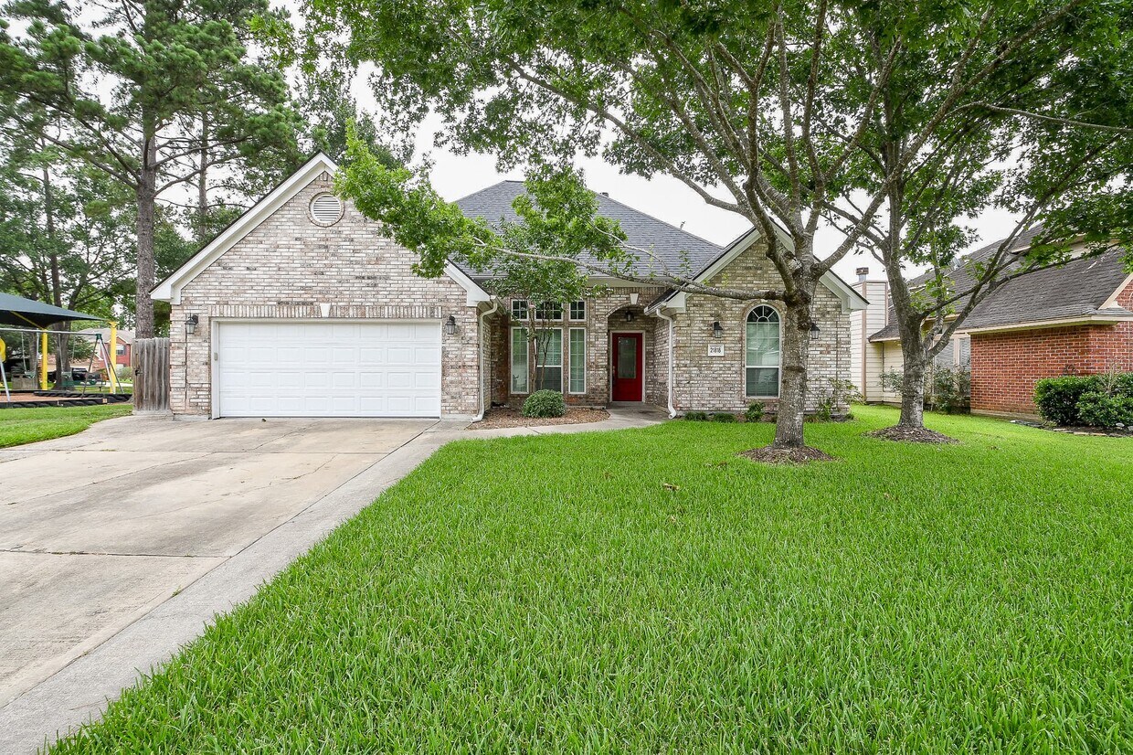 Primary Photo - 21818 Windsor Castle Dr