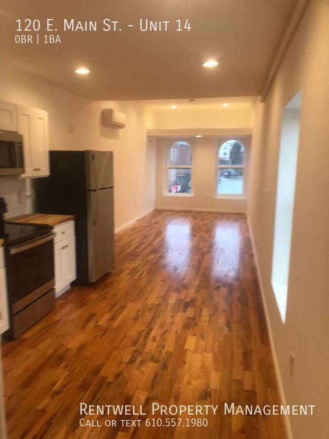 Building Photo - THREE Studio Apartments Available Rent Nor...