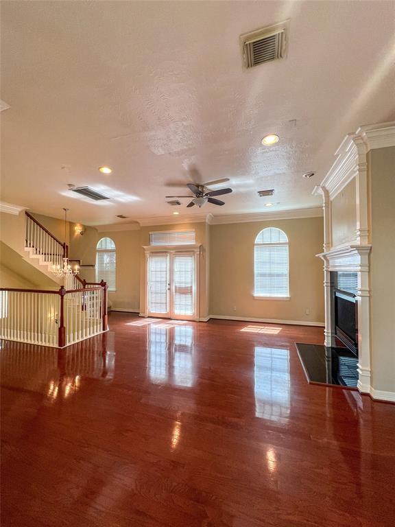 Building Photo - 5208 Blossom St