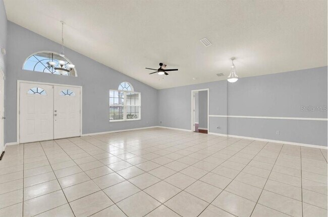 Foto del edificio - 7619 Georgeann St