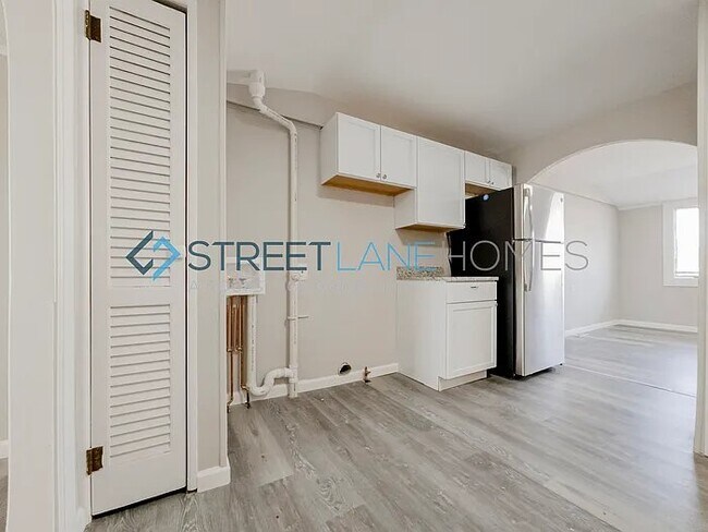 Foto del edificio - 2140 Miracle Ave