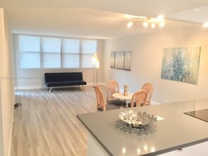 Building Photo - 6039 Collins Ave