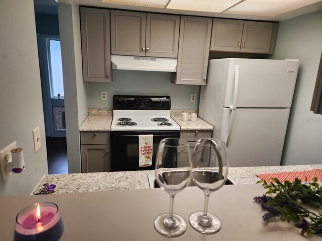 Foto del edificio - 6082 Peregrine Ave