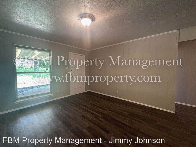Building Photo - 4 br, 1.5 bath House - 304 Clary Dr