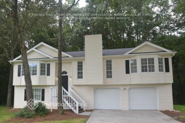 Building Photo - 2290 Castle Royale Dr