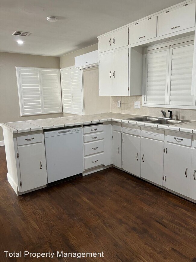 Foto del edificio - 2 br, 2 bath House - 60 Olympic Court
