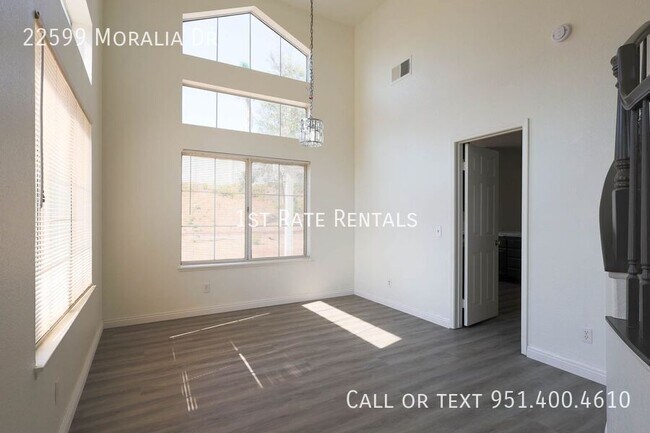 Foto del edificio - 22599 Moralia Dr