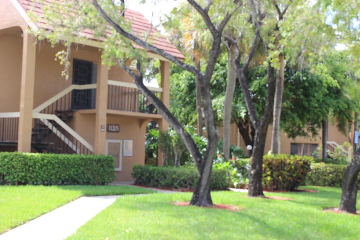 Primary Photo - 11205 Green Lake Dr