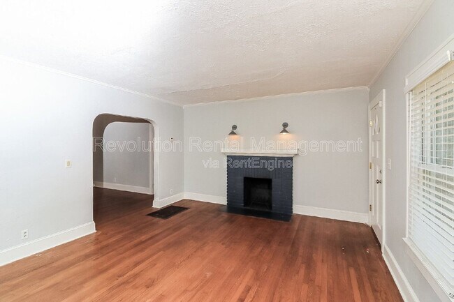 Foto del edificio - 370 Haas Ave SE