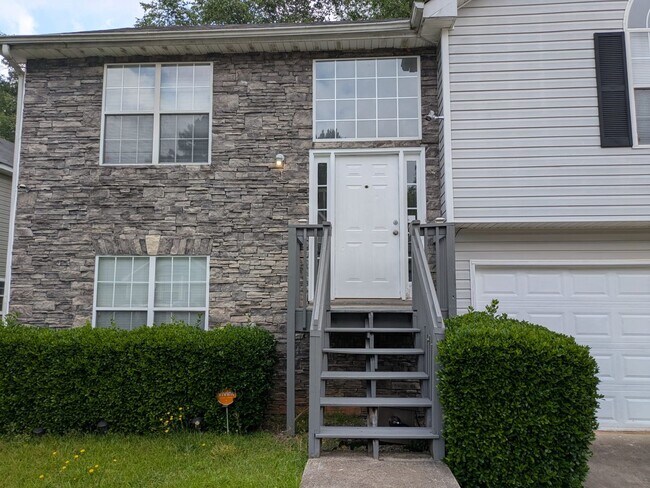 Foto del edificio - 6730 Pole Creek Dr